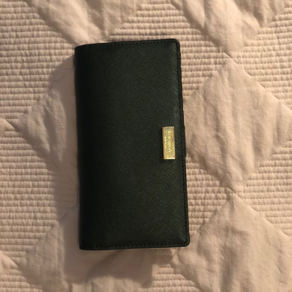Kate Spade wallet 😍